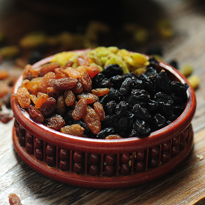 西域果园官方旗舰店西域果园吐鲁番三色葡萄干215g新疆特产散装黑加仑提子干免洗包邮3