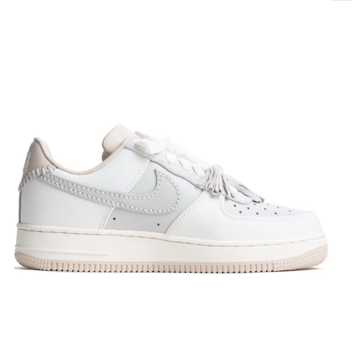 NIKE/耐克 女子WMNS AIR FORCE 1'07运动休闲板鞋 HV1813-001,淘宝优惠券,粉丝福利购,淘宝优惠卷