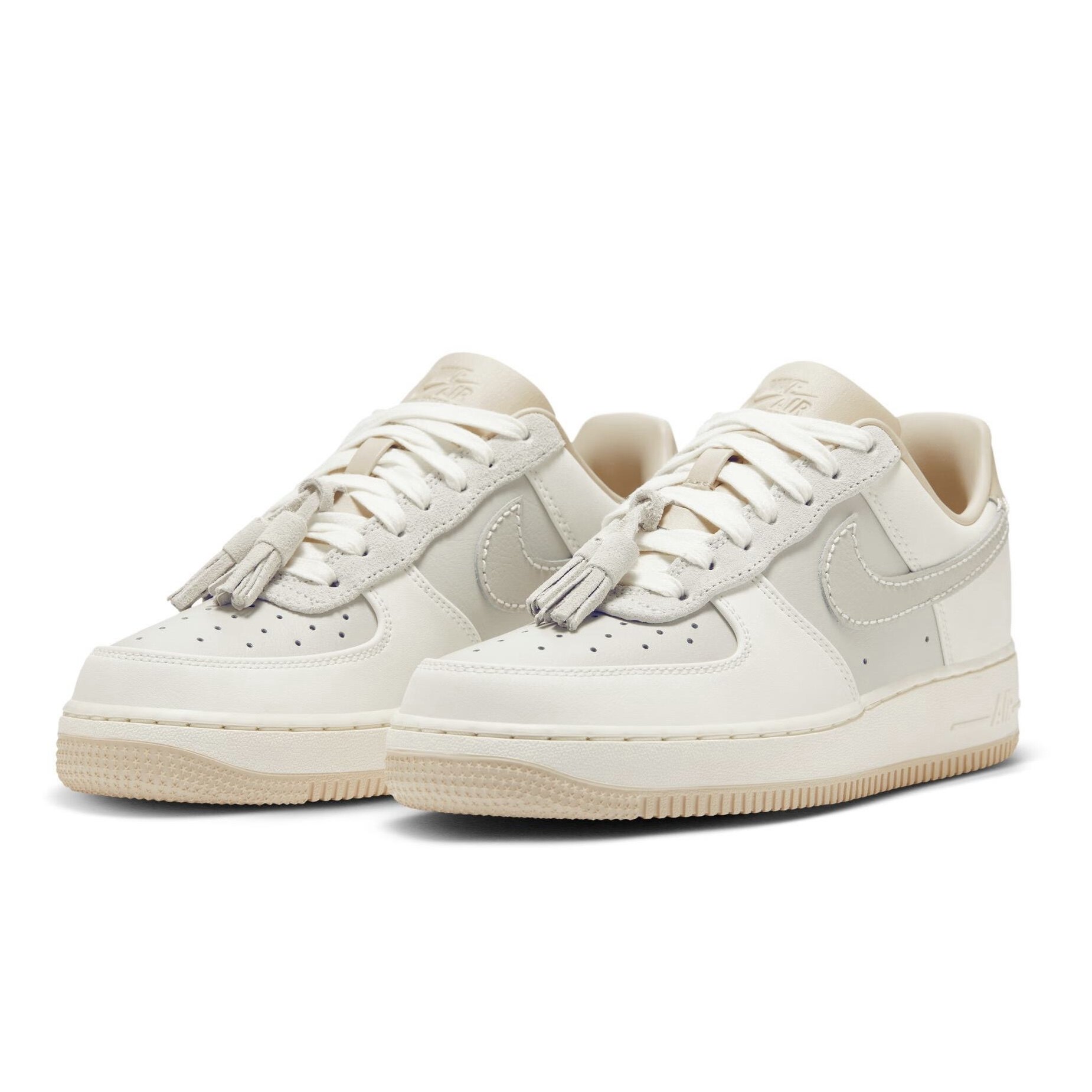 NIKE/耐克 女子WMNS AIR FORCE 1'07运动休闲板鞋 HV1813-001,淘宝优惠券,粉丝福利购,淘宝优惠卷