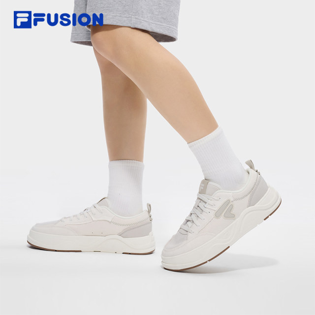ເກີບແຟຊັນຍີ່ຫໍ້ FILAFUSION
