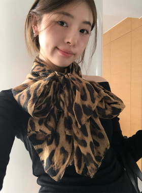 时髦复古辣妹豹纹印花！丝巾