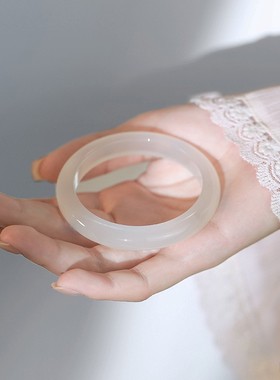 自家玉镯白月光玉髓手镯女款天然冰种玛瑙防翡翠送女友礼物