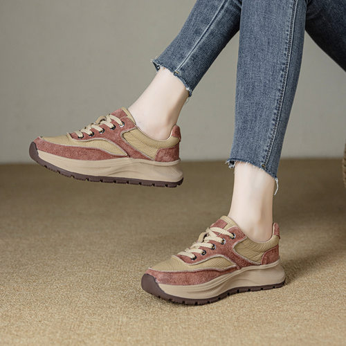 大码女鞋41到43加绒秋冬厚底休闲复古显脚小软底不累脚新款爆款42 - 图0