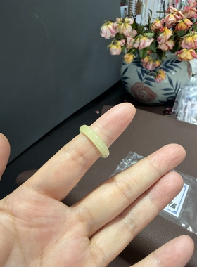 特价新疆若羌黄玉戒指港码10.5码一物一图带证书479号