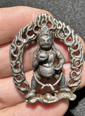 藏式密宗纯铁黑财神佛牌随身挂件复古尼泊尔西藏天铁寸佛吊坠配饰