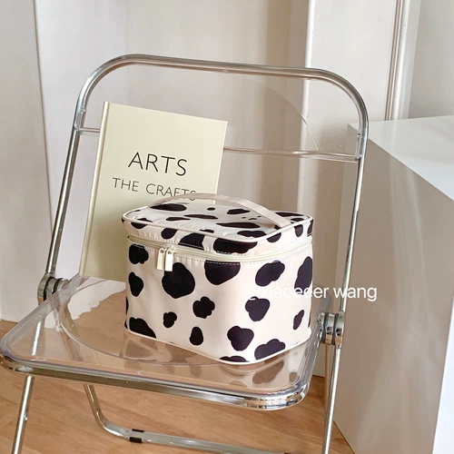 Оригинальная косметичка, сумка через плечо, портативная сумка-органайзер, с медвежатами, коллекция 2023