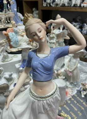 欧式复古西洋美女陶瓷摆件 高度46cm宽度32cm