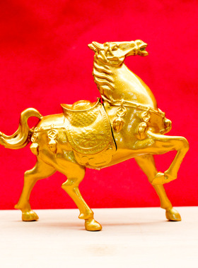 金色马上发财摆件家居桌面工艺品马到成功生肖马金属战马摆件