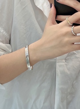 复古英文牛油果绿夹心手镯女时尚个性简约S925银手环ins小众手饰