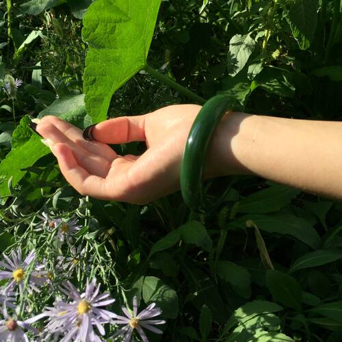 新疆玉之源和田玉碧玉菠菜绿俄七号坑老坑红皮玉镯女士藏直播专拍 - 图2