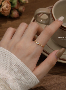 S925纯银镀金小方钻细圈开扣戒指