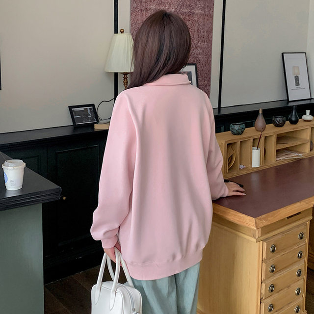 Slim printed fleece pullover sweatshirt