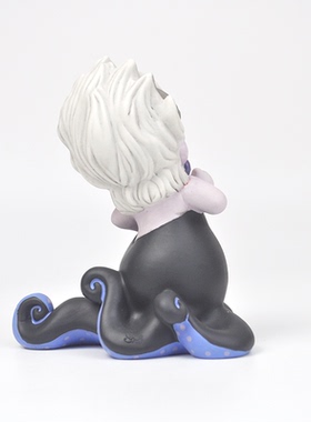 美人鱼海巫乌苏拉小章鱼摆件