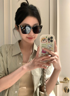 ins高级感方框显脸小墨镜女