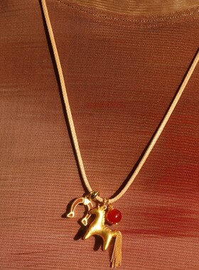 现货工厂直销亚马逊跨境专供小马多吊坠长项链女2026年新款毛衣链