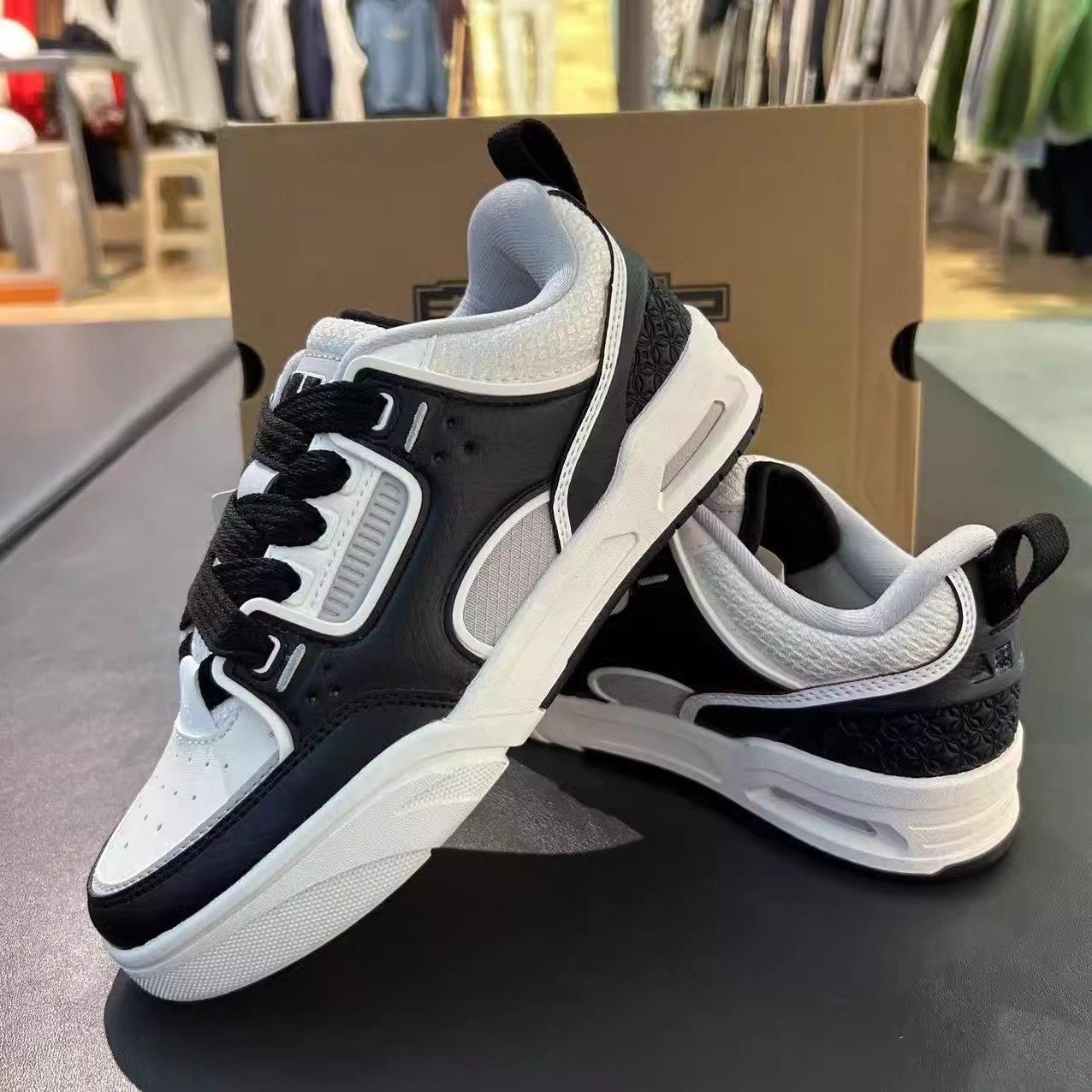 Y安踏烈焰潮流撞色低帮板鞋男新款小白鞋男鞋112528091 112518040,淘宝优惠券,粉丝福利购,淘宝优惠卷