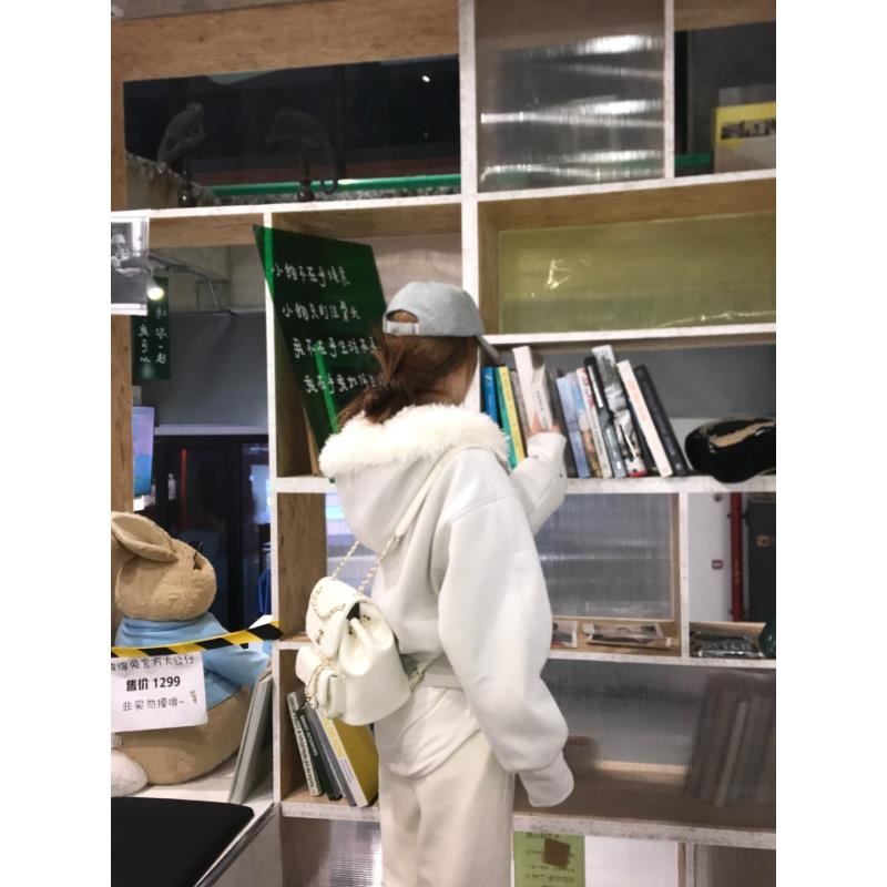 【在韩留学生】尹千金巨暖和加绒加厚杏灰色休闲连帽卫衣W240822 - 图1