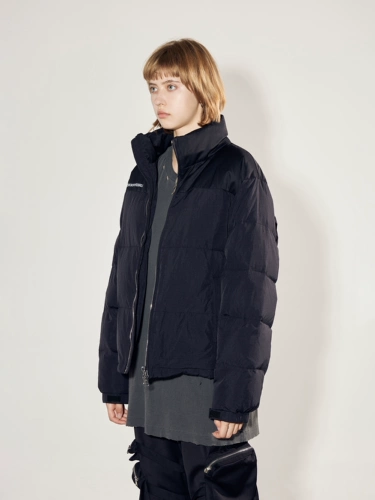 Неизвестный мир FW21 White Duck Down Down Slogan Print