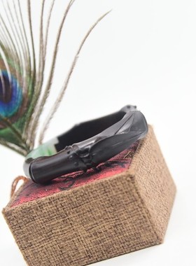 木镯镶嵌玉石 断镯榫卯接木制作 木饰品定制设计 贵妃镯制作翡翠