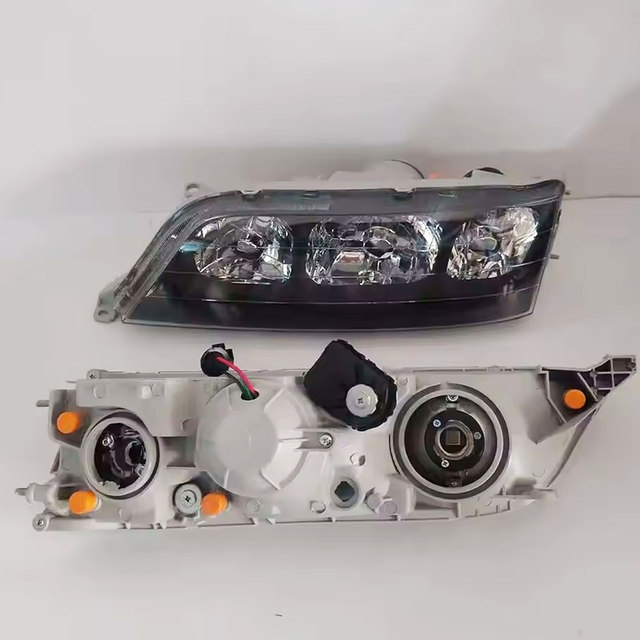 22-271-B black background headlight mark