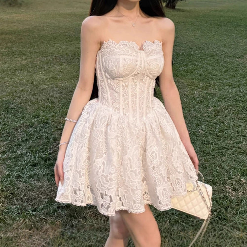 法式蕾丝抹胸鱼骨连衣裙女生日聚会小礼服纯欲收腰显瘦蓬蓬短裙子 - 图0