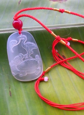 冰彩仙鹤玛瑙挂件男女款玉石饰品