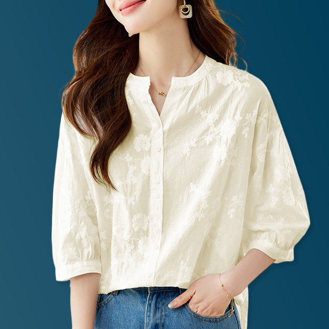 Lace embroidered V-neck white loose mid-sleeve shirt for women