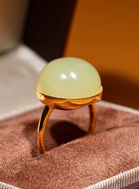 天然新疆和田玉若羌黄口圆蛋面戒指18k金镶嵌指环小团圆戒指