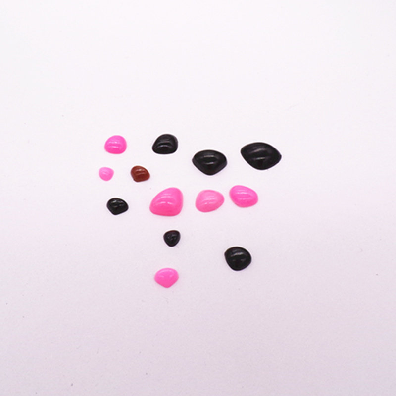 毛线编织玩偶鼻子100颗泰迪狗熊兔平面三角鼻毛绒玩具钩针DIY配件,淘宝优惠券,粉丝福利购,淘宝优惠卷