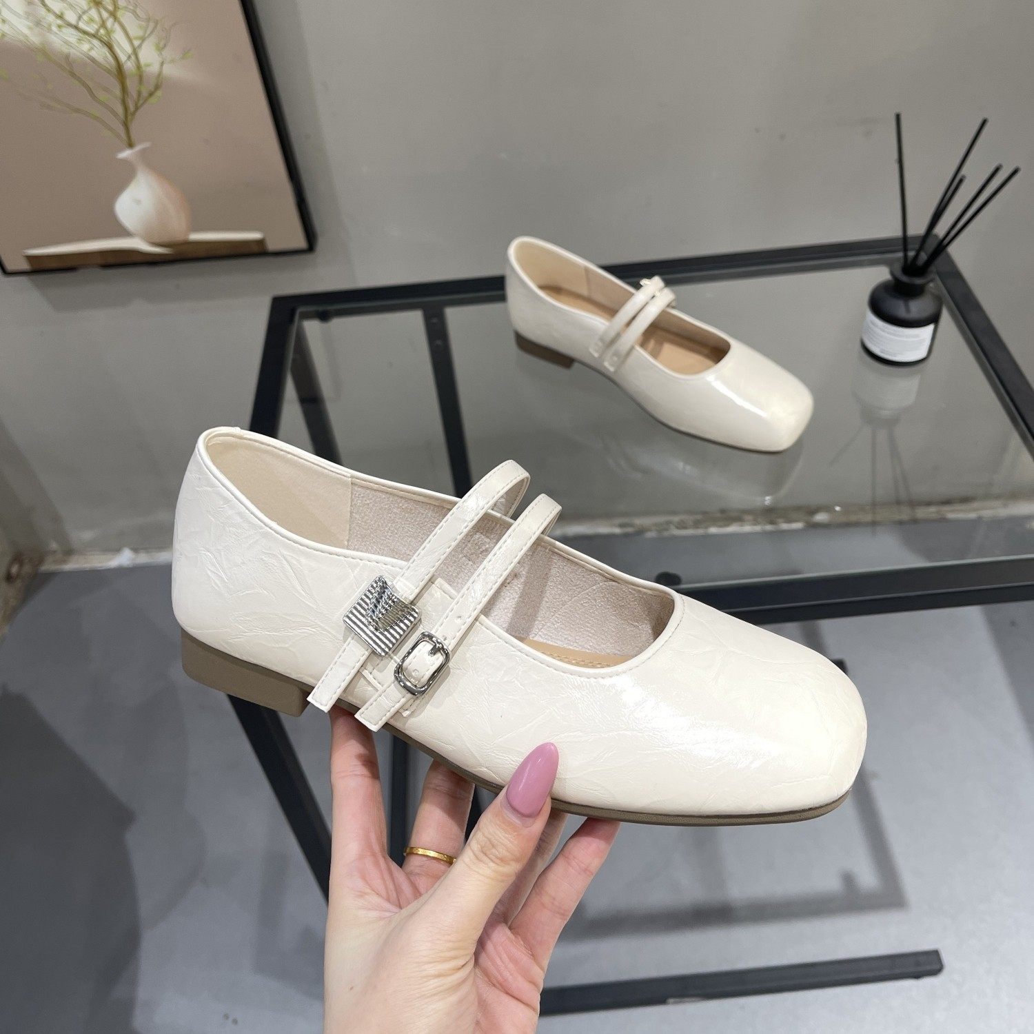 小香风复古平底玛丽珍单鞋女2026春季新款配裙子踩屎感气质晚晚鞋,淘宝优惠券,粉丝福利购,淘宝优惠卷