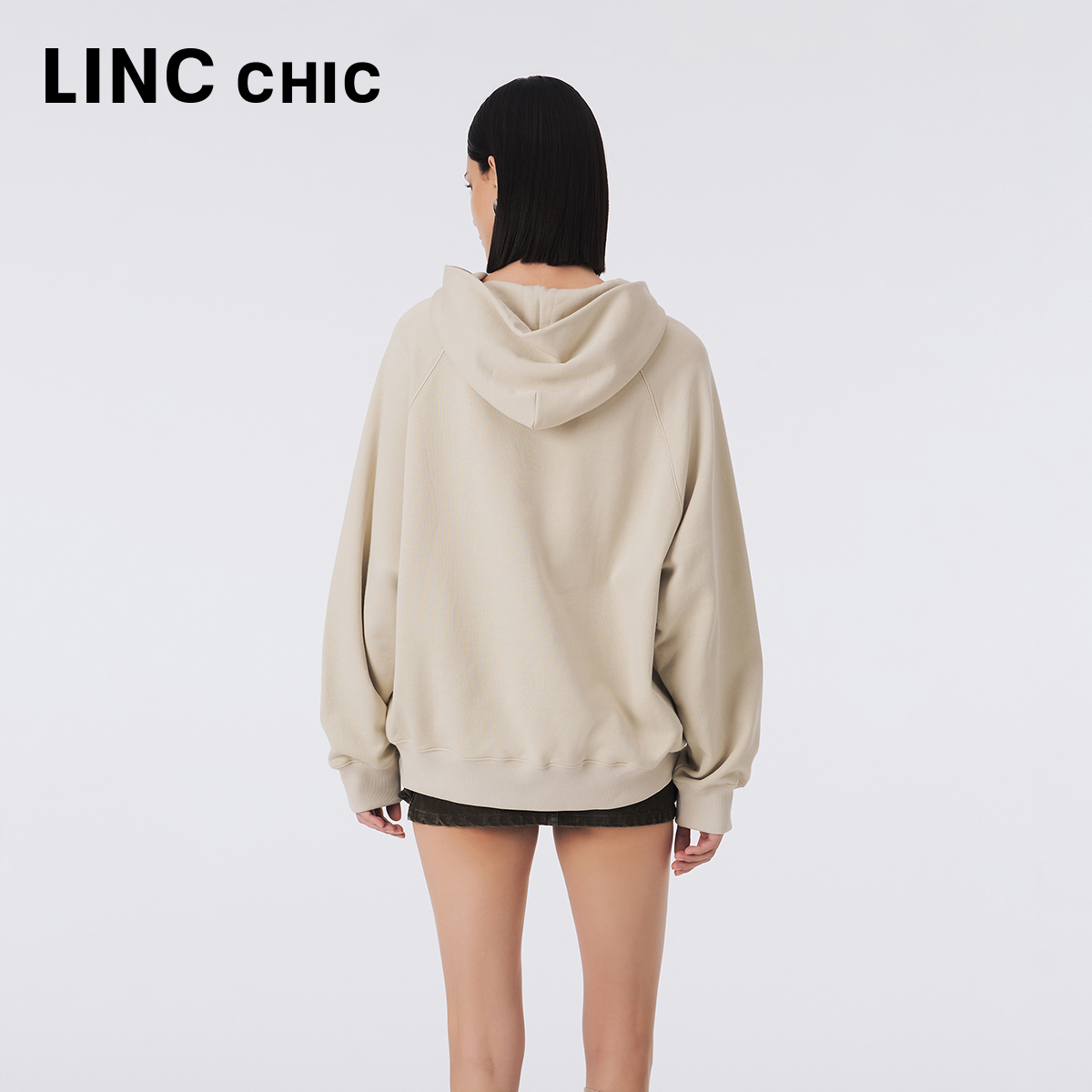 LINCCHIC金羽杰卫衣女新款落肩连帽学院感连帽卫衣外套S233HD414Y-图3