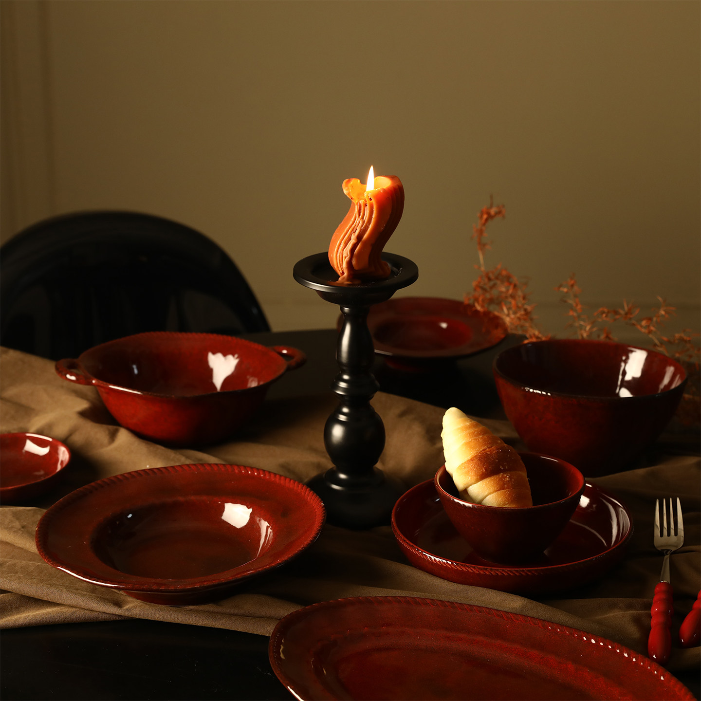 轻奢红色陶瓷碗家用2025新款高颜值餐具套装餐盘高级感新婚送礼物,淘宝优惠券,粉丝福利购,淘宝优惠卷