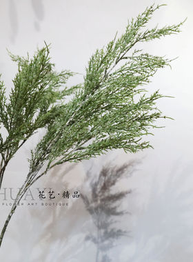 仿真松柏树枝条美陈道具复古灰红色诺贝松枝侧柏圣诞树花材