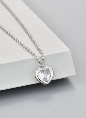 欧美甜酷爱心吊坠项链女新款冷淡风简约锁骨链轻奢小众复古链配饰