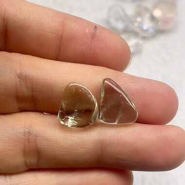 天然无烧无注胶无酸洗金绿柱石原石能量感满满太阳的礼物打孔吊坠