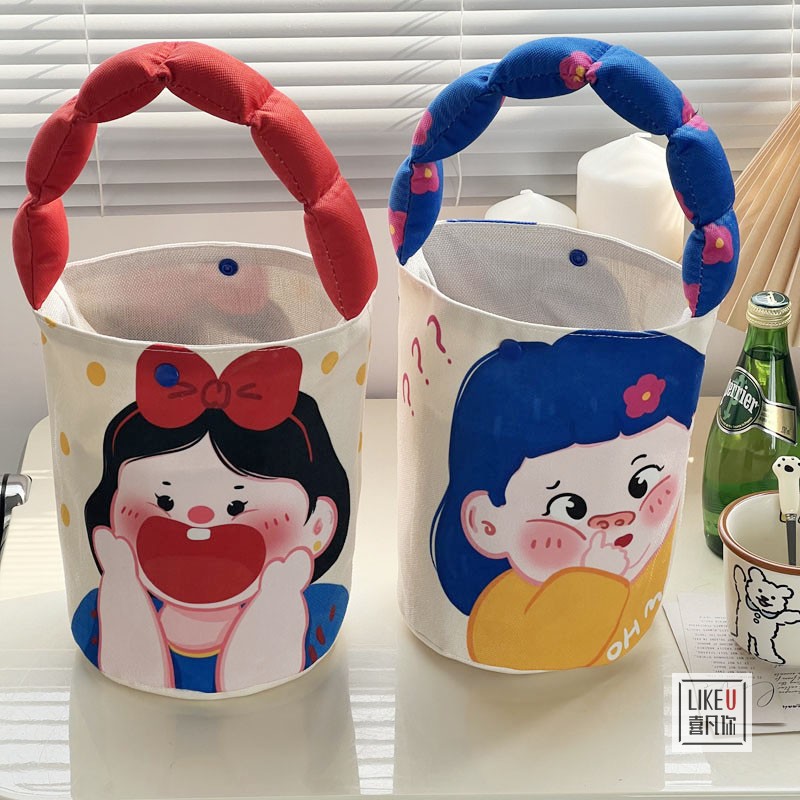原创设计可爱女孩插画水桶手提帆布托特包创意搞怪学生便当餐盒包 - 图2