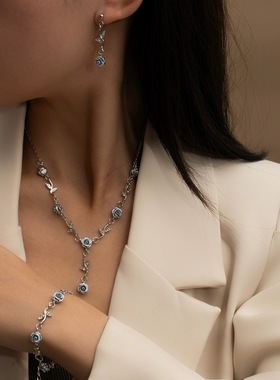 森系小玫瑰花朵精致项链耳环套装~复古浪漫手工绝美山茶锁骨链女