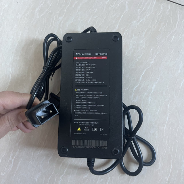 Mavericks 48v3A charger 2Af0f1f2f4G0G1G2G4b2 charger f200f400g400 lithium battery