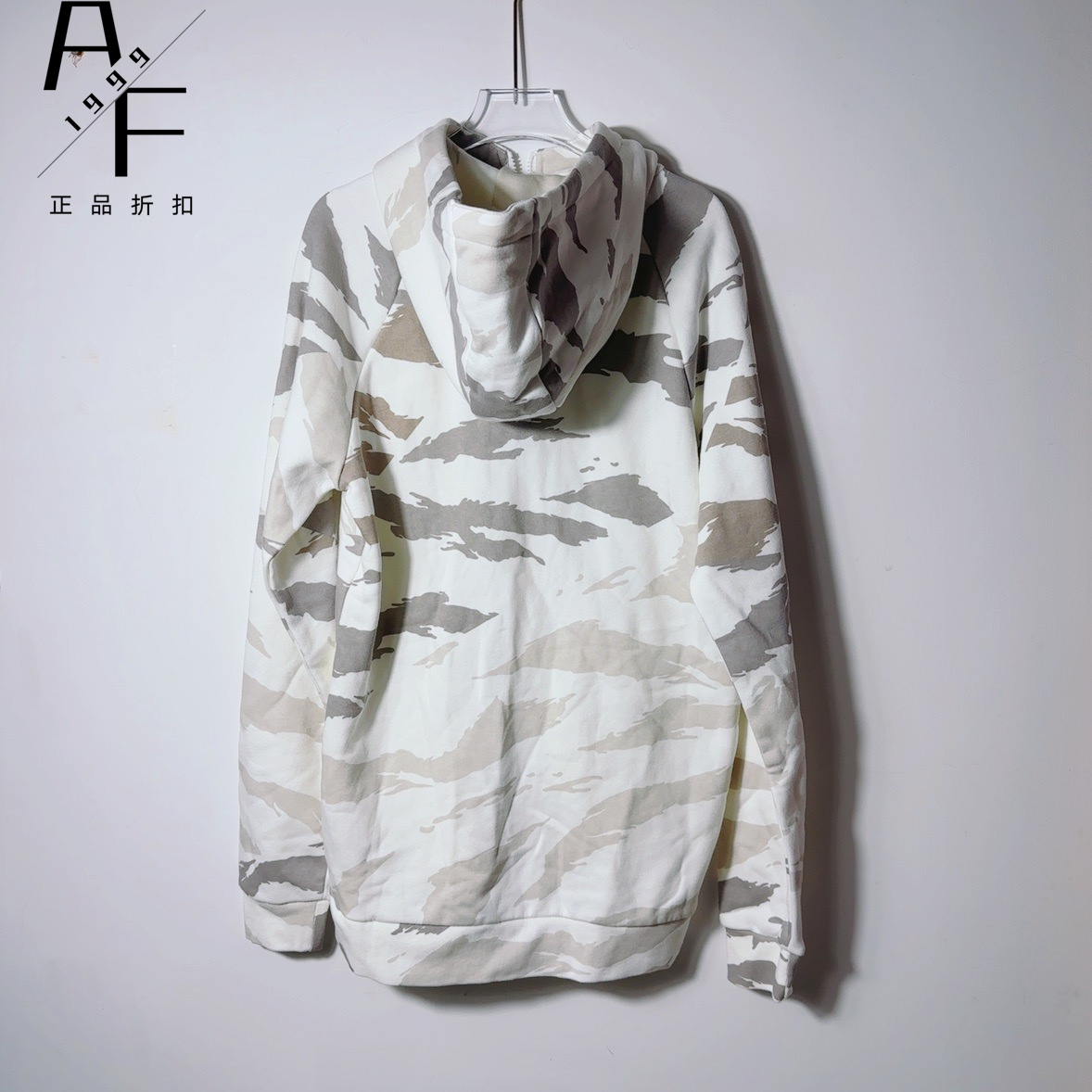 Nike/耐克 男子加绒运动针织休闲印花保暖外套连帽套头卫衣CU4532 - 图2