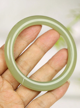 古晨和田玉晴水手镯玉镯