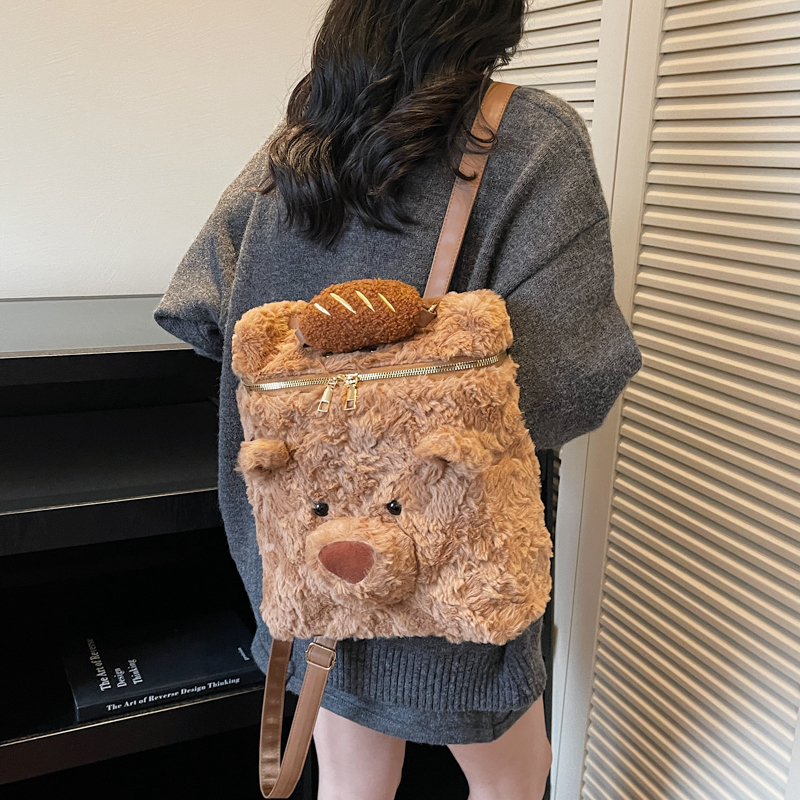 卡通可爱面包小熊毛毛双肩包女孩秋冬毛绒背包超萌小熊造型小书包 - 图0