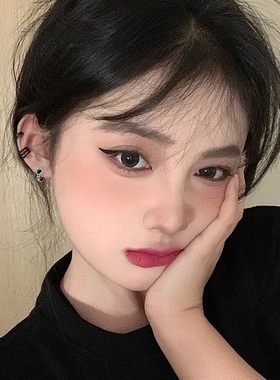 黑色爱心耳环轻奢小众
