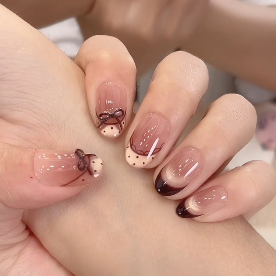 秋冬裸色渐变法式波点千金美甲穿戴甲短款高级感显白穿戴美甲成品,淘宝优惠券,粉丝福利购,淘宝优惠卷