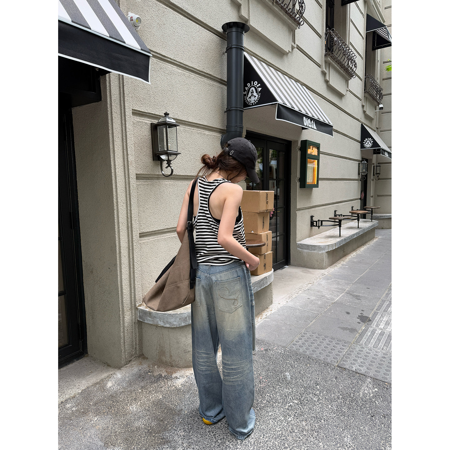 荒荒家口袋刺绣破洞牛仔裤2025夏季新款薄款韩版设计直筒休闲裤女,淘宝优惠券,粉丝福利购,淘宝优惠卷