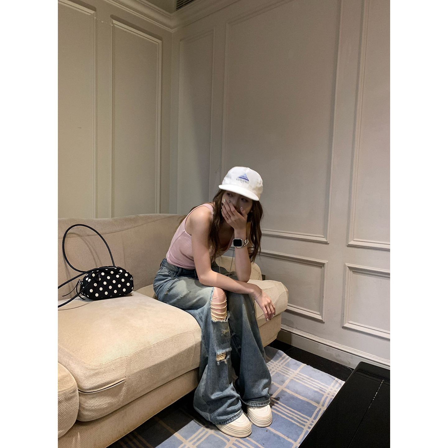 荒荒家口袋刺绣破洞牛仔裤2025夏季新款薄款韩版设计直筒休闲裤女,淘宝优惠券,粉丝福利购,淘宝优惠卷