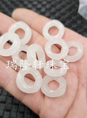 新疆和田白玉金丝玉平安扣玉挂件