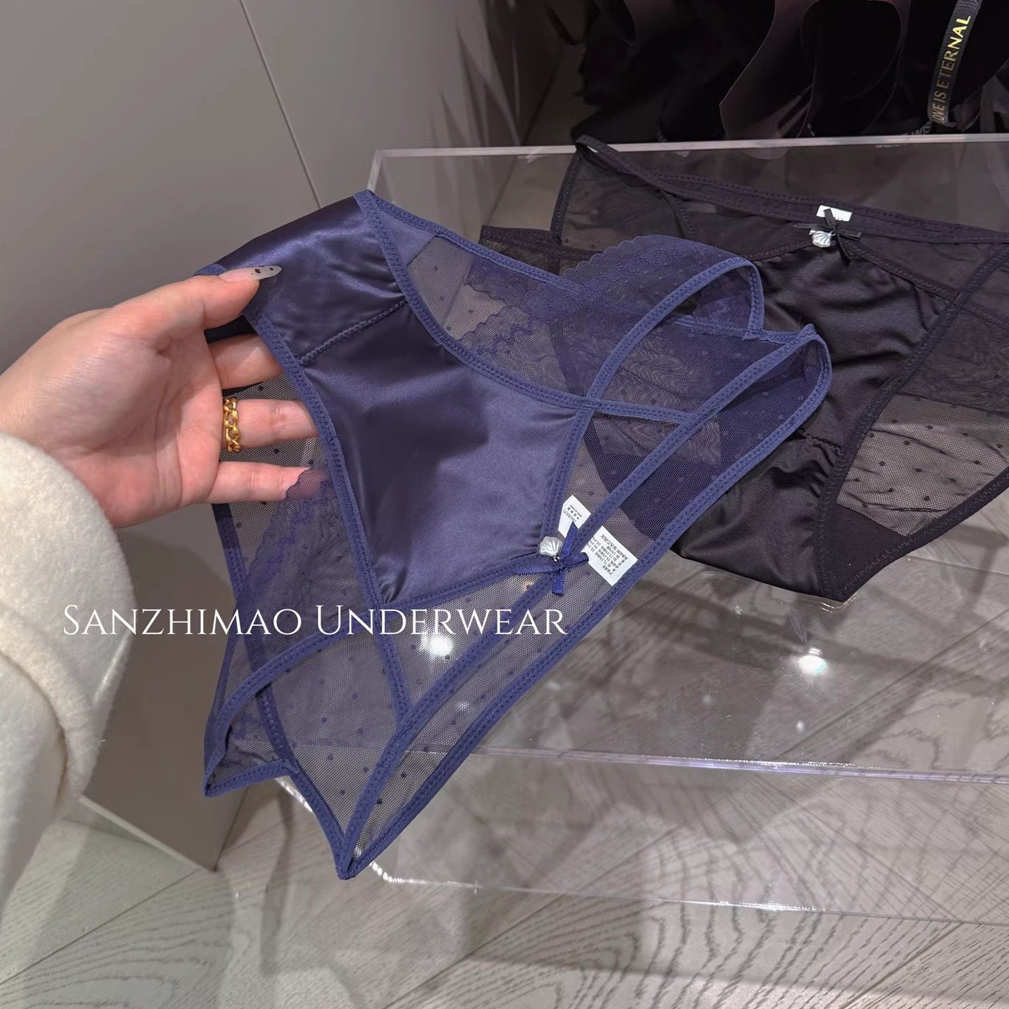 2026法式性感缎面蕾丝三角裤中腰女黑色镂空高开叉纯欲内裤棉档,淘宝优惠券,粉丝福利购,淘宝优惠卷