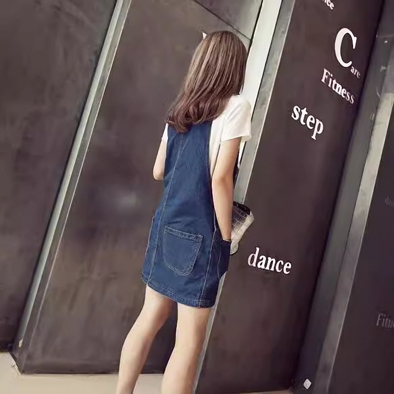 批 发夏季女装韩版新款大码牛仔吊带短裙宽松显瘦学生背带连衣裙