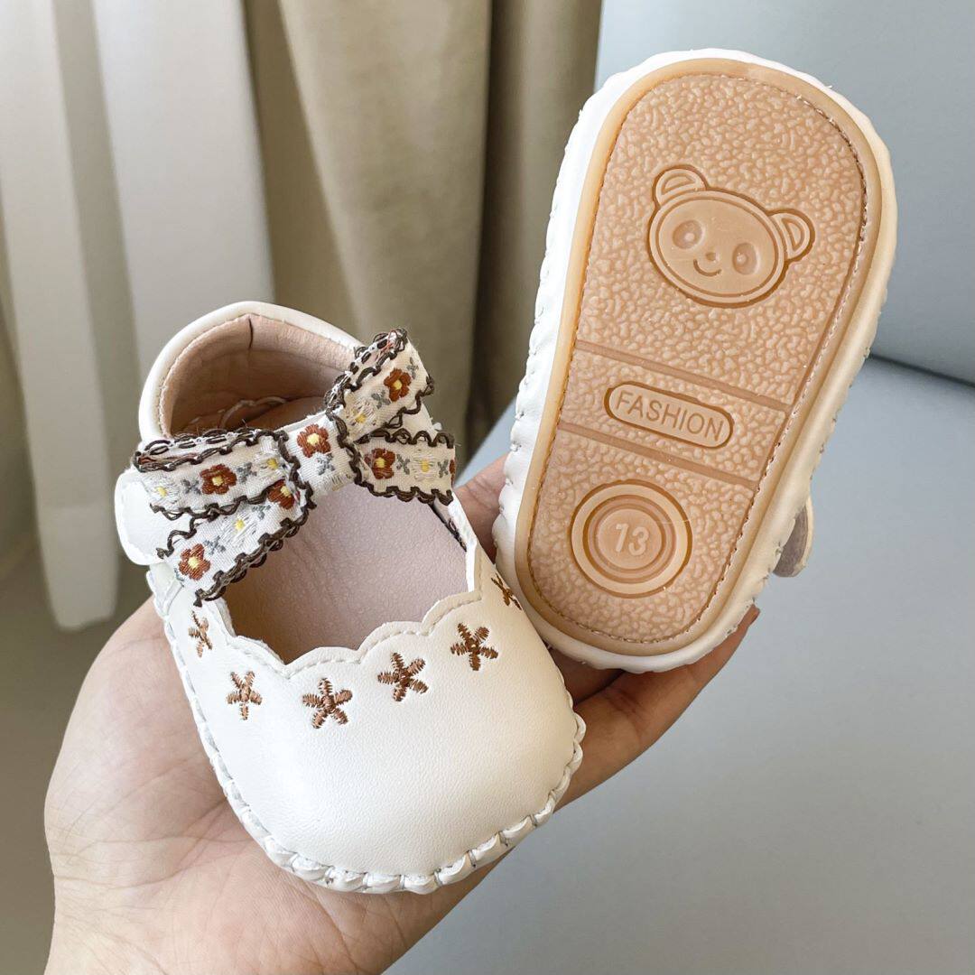 春秋季婴儿鞋男女宝宝0-1岁小皮鞋不掉跟软底公主鞋学步鞋6-12月9