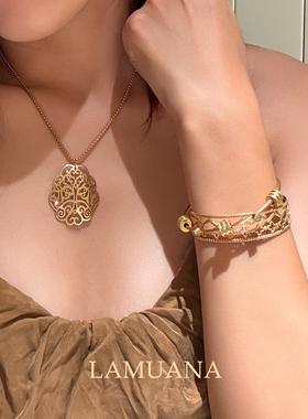 LAMUANA城市部落感雕花项链小众设计感复古金色镂空花纹颈链长款